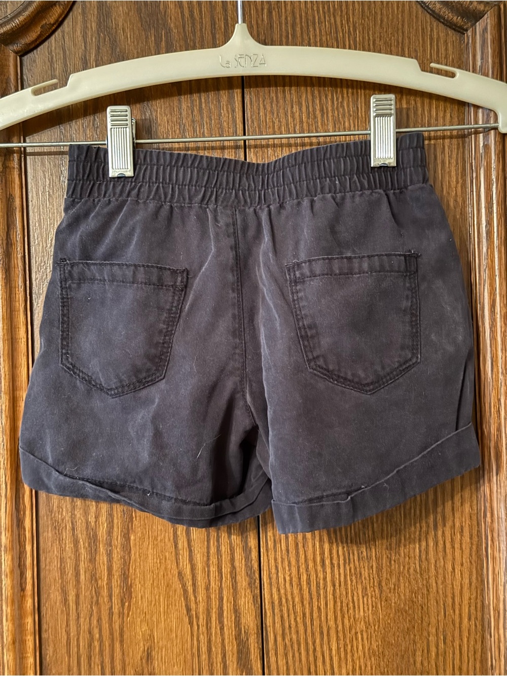 Two pairs of neutral coloured girls size 5 shorts. - Picture 9 of 9